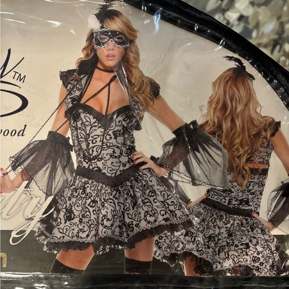 Women's Halloween costume - Picture 4 of 9